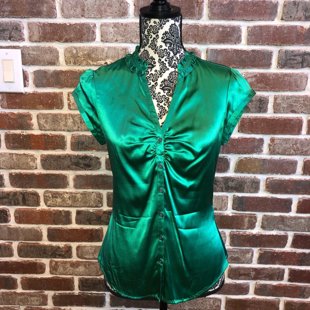 EXPRESS Emerald green cap sleeve blouse